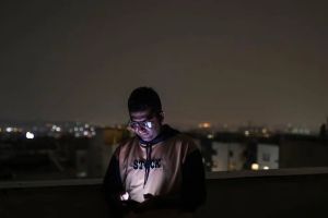 Internet shutdown drives Iranians to leave country for access