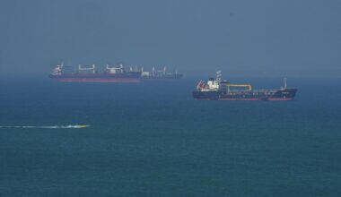 Saudi, UAE Oil Shipments Navigate Hormuz as Iran Tightens Control