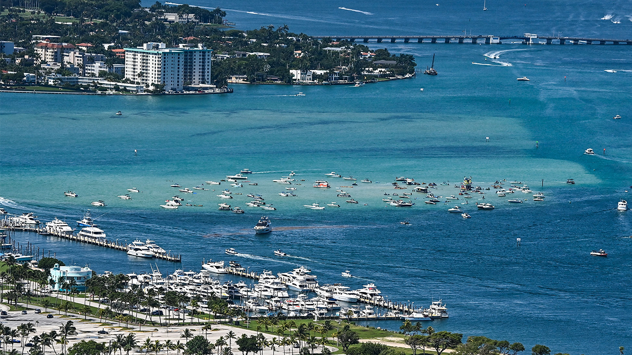 Possible boat explosion at North Miami Beach sandbar injures 11 people