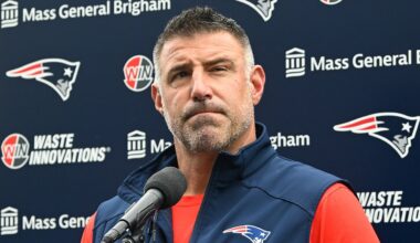 Mike Vrabel's relationship with Dianna Russini turns Patriots' Mother's Day post into a trolling frenzy