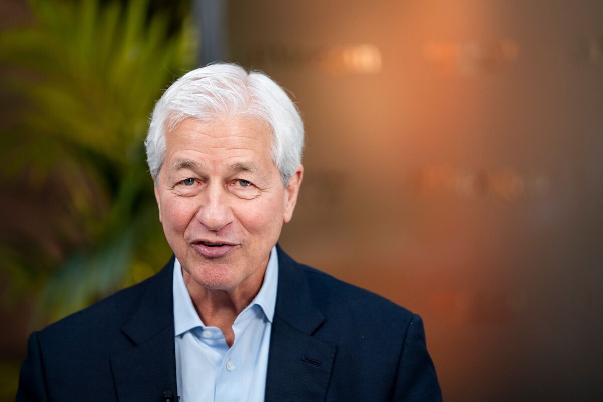 Dimon Warns JPMorgan May Scrap London HQ if UK Raises Bank Taxes