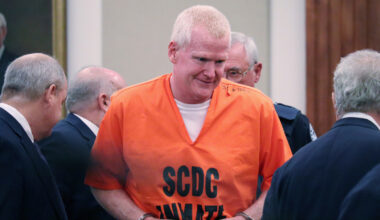 Alex Murdaugh murder conviction overturned by South Carolina Supreme Court; prosecutors say they'll retry him