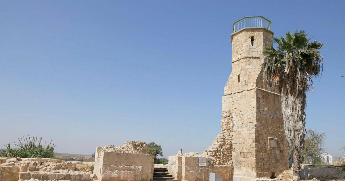 Israeli Day Trip: The Ancient Mound Where Philistines and Crusaders Cross Paths