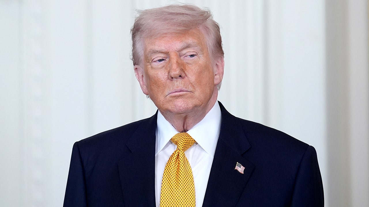 Senate Democrats advance resolution to handcuff Trump's Iran war powers