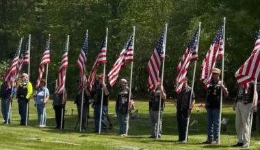 A World War II veteran had no one left to bury him. Then 1,500 strangers showed up.