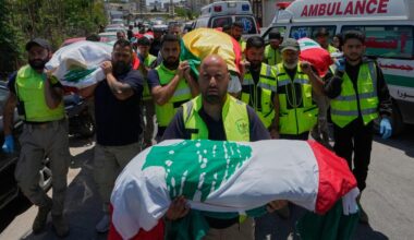 Israeli troops push deeper into Lebanon as the two sides start talks