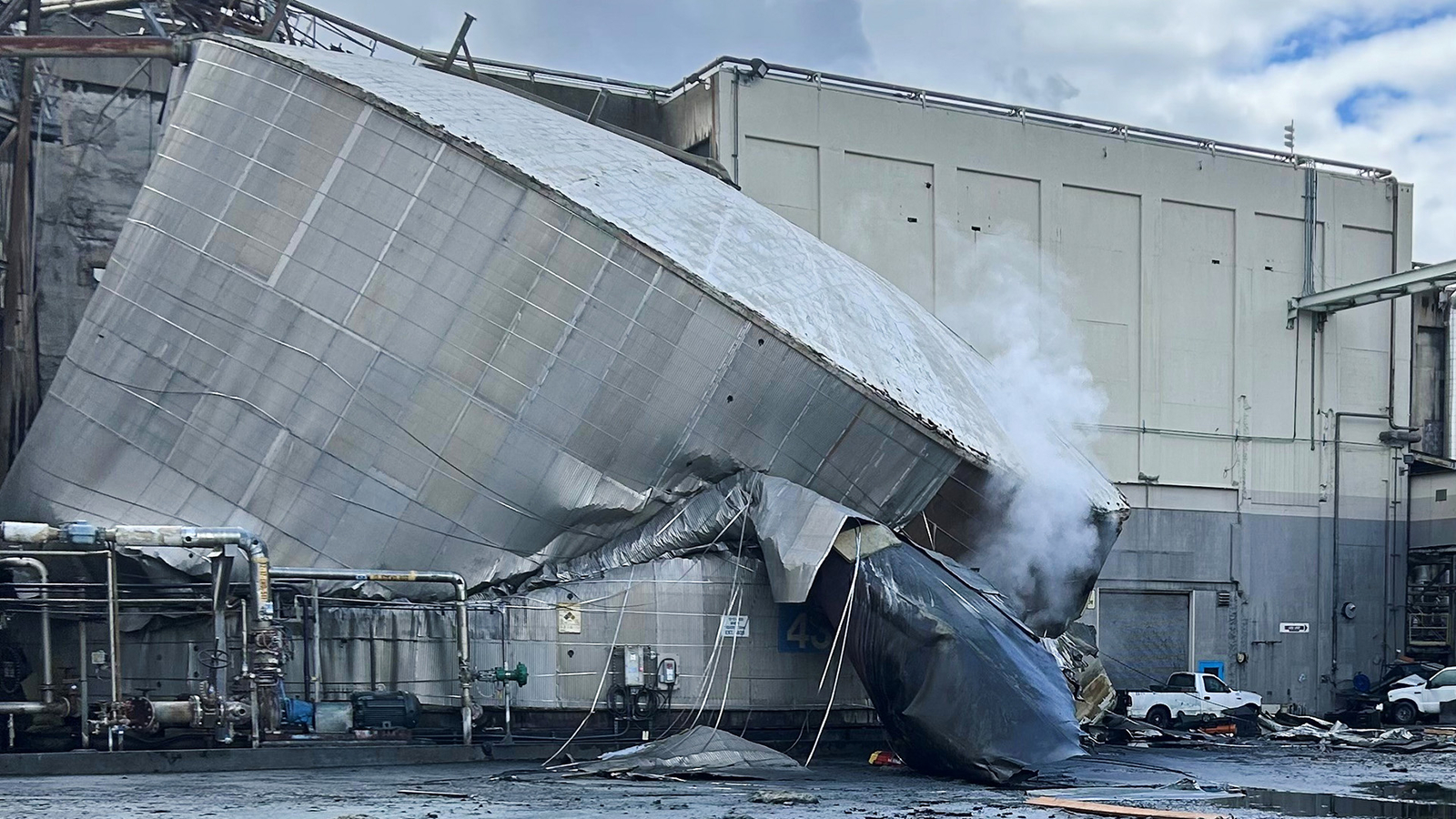 Nippon Dynawave Packaging Company chemical tank implosion: At least 1 dead, 9 others missing in Longview, Washington