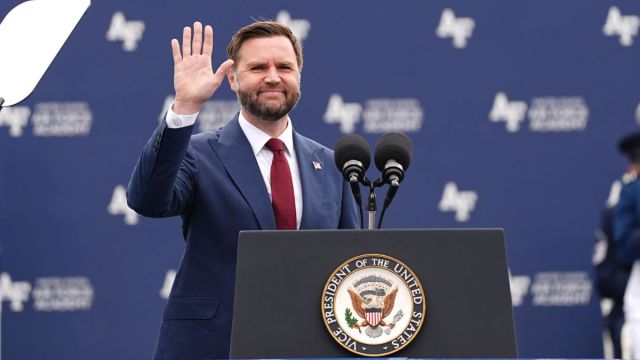 JD Vance Met With Savage ‘Boos’ After Claiming He Can’t Be Booed