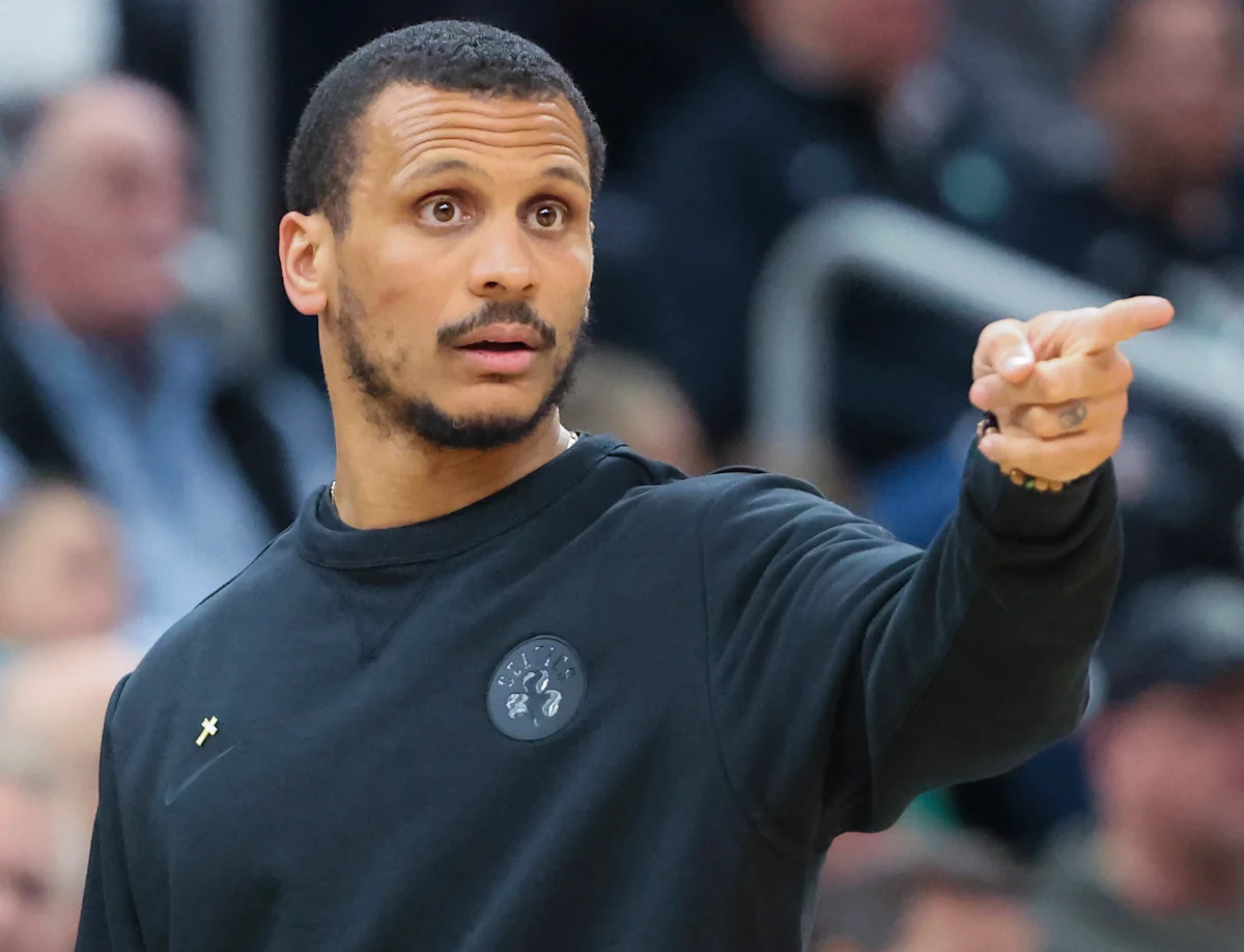 Joe Mazzulla named NBA Coach of the Year after Celtics overcame Jayson Tatum injury, numerous personnel changes to claim No. 2 seed