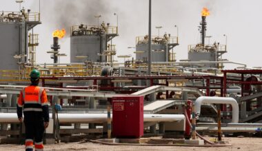 Why has the US sanctioned Iraq’s deputy oil minister for helping Iran? | US-Israel war on Iran News