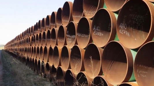 Trump Approves "Keystone Light" Canada-U.S. Oil Pipeline