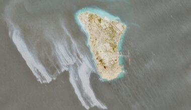 Satellite images show likely oil slick off Iran’s Kharg Island | Environment