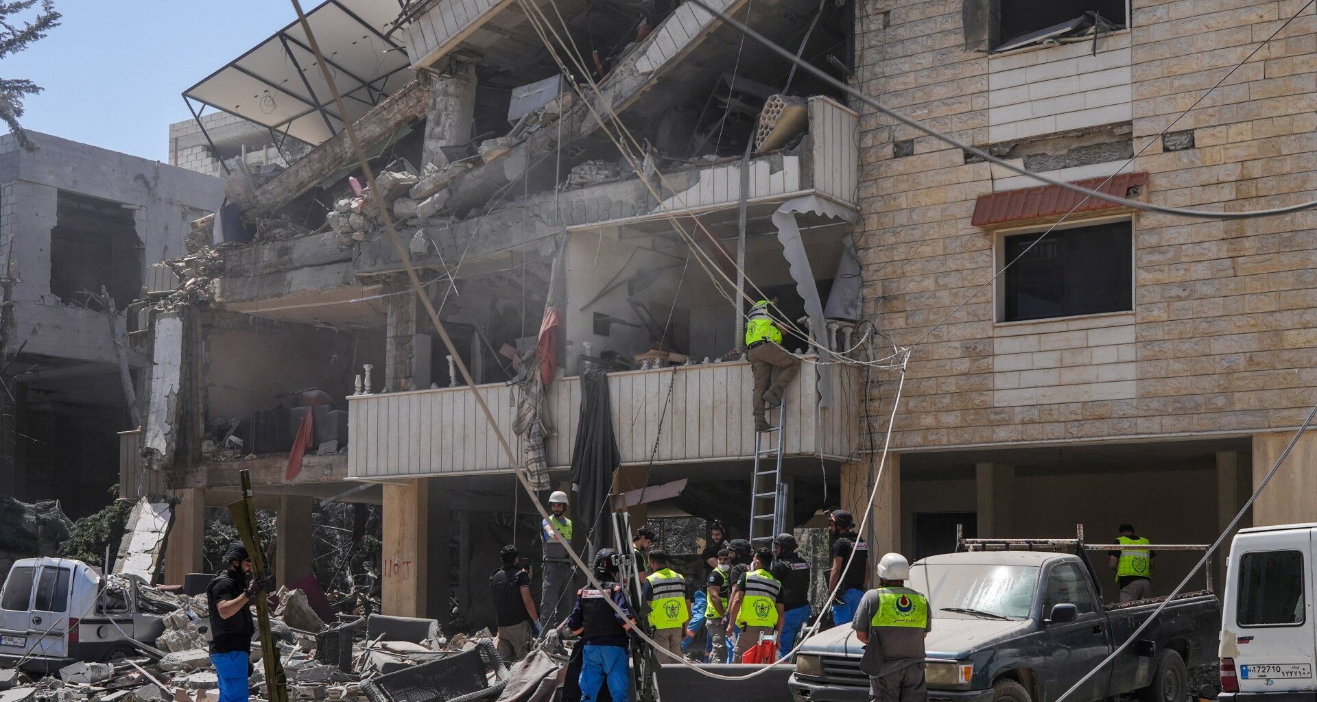Israeli attacks kill at least four in southern Lebanon | Israel attacks Lebanon News