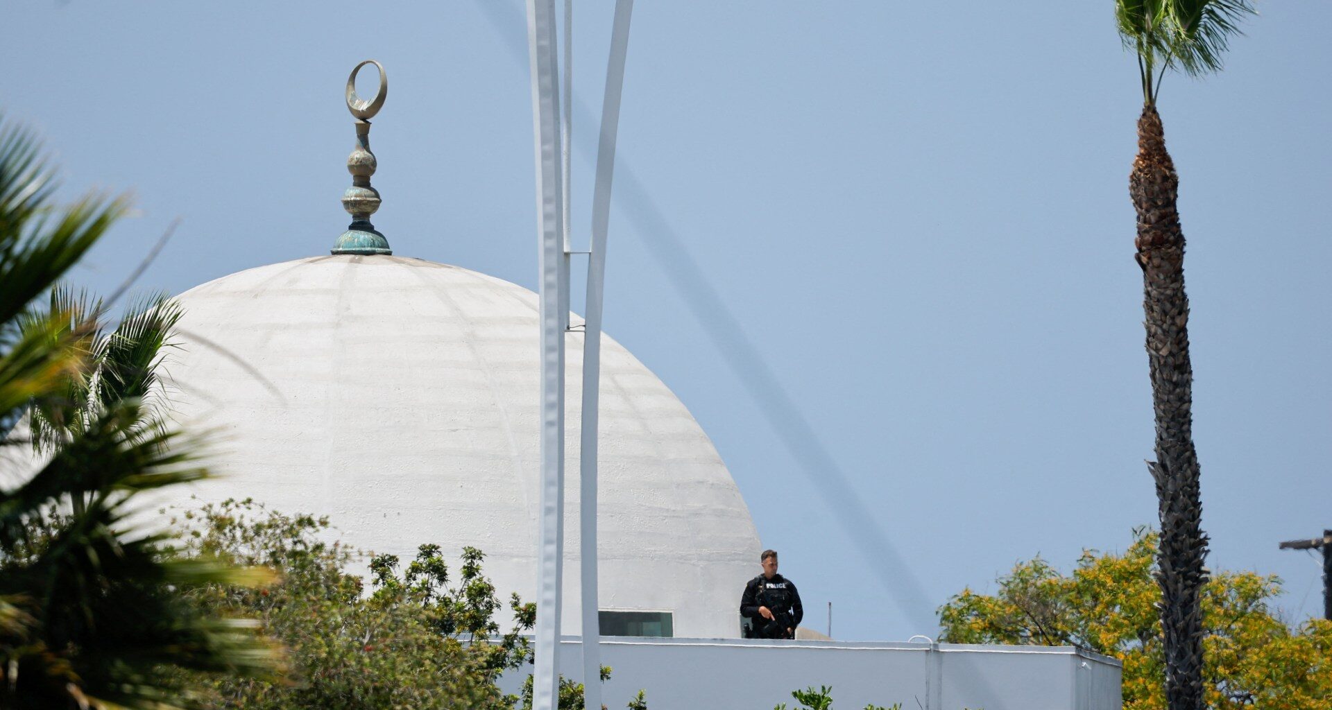 Police responding to ‘active shooter’ at Islamic Center of San Diego | Gun Violence News