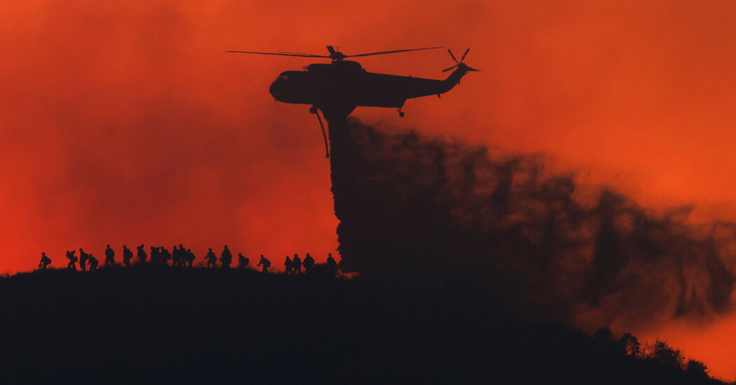 2 Wildfires Near Los Angeles Prompt Evacuations