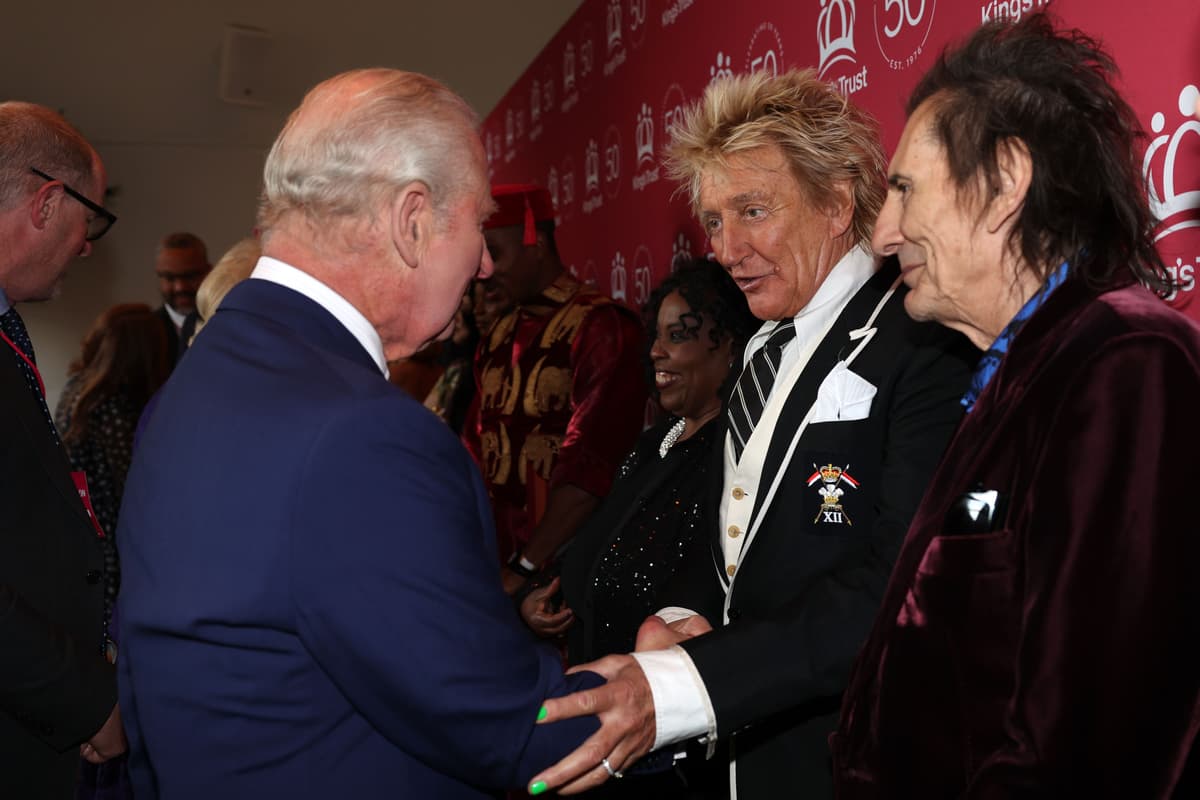 Rod Stewart remarks on King for 'putting little ratbag Trump in his place’ - London Evening Standard
