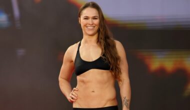 Rousey vs. Carano fight night weights: One fighter gained over 27 pounds after weigh-ins