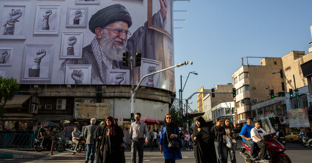 Iran War Live Updates: Trump Says Peace Deal Is Near