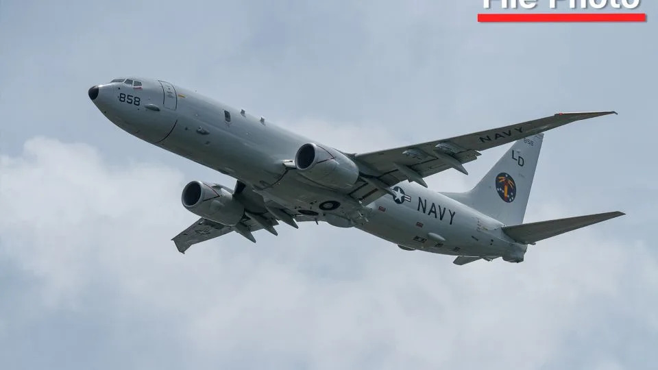 A Boeing P8A Poseidon flies near NAF Atsugi airbase on Kanagawa, Japan, on July 31, 2024. - Damon Coulter/SOPA Images/LightRocket/Getty Images/File