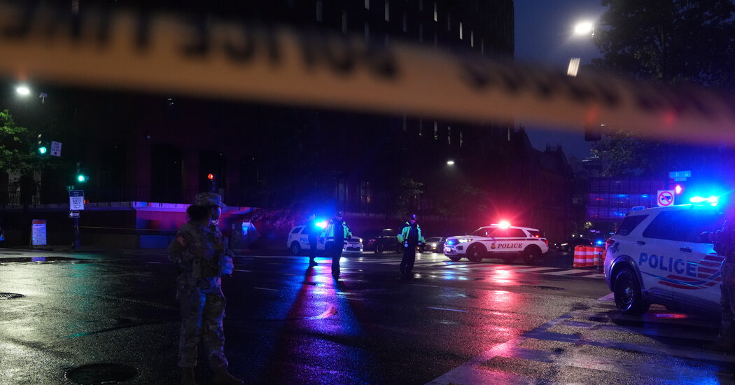 Bystander Wounded in White House Shooting Is in Stable Condition