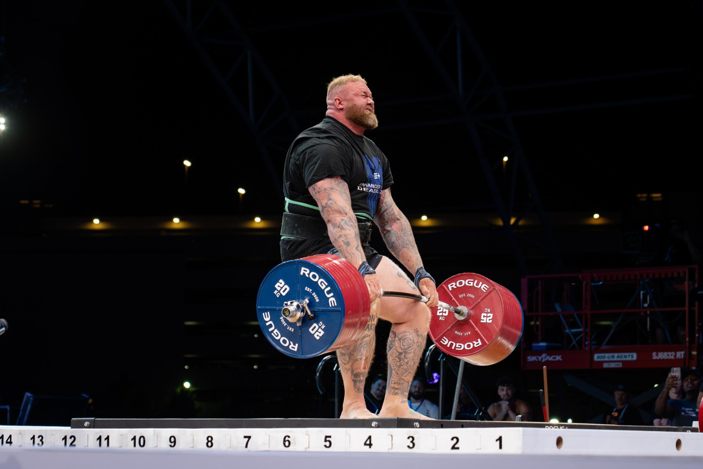 Icelandic weightlifter and actor Thor Björnsson competed in the men’s deadlift competition.