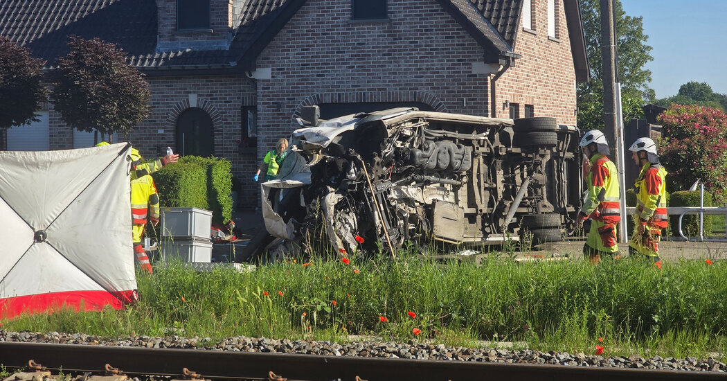 Train Hits School Minibus in Belgium, Leaving at Least 4 Dead