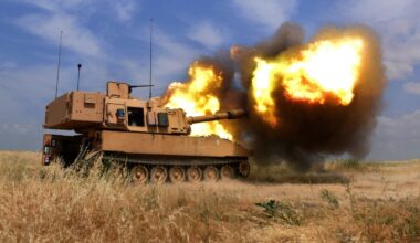 155mm like the ones used in Ukraine. Image Credit: Creative Commons.