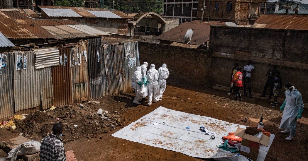 Uganda Closes Border With Congo as Ebola Fears Rise