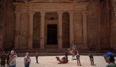 Jordanians Struggle as Mideast Wars Scare Tourists Away