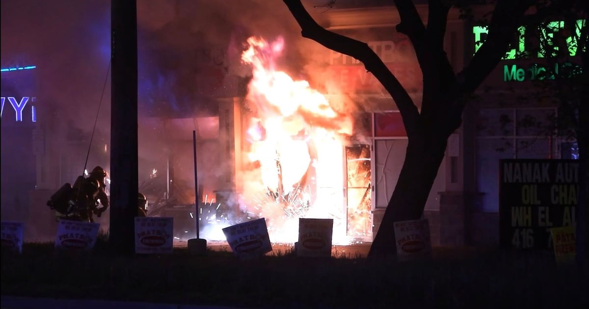 Car crashes into Etobicoke fireworks store, driver flees scene: police – CP24