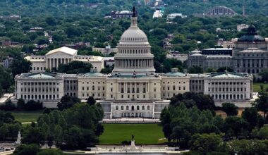 Iran war, redistricting battle lead Sunday shows