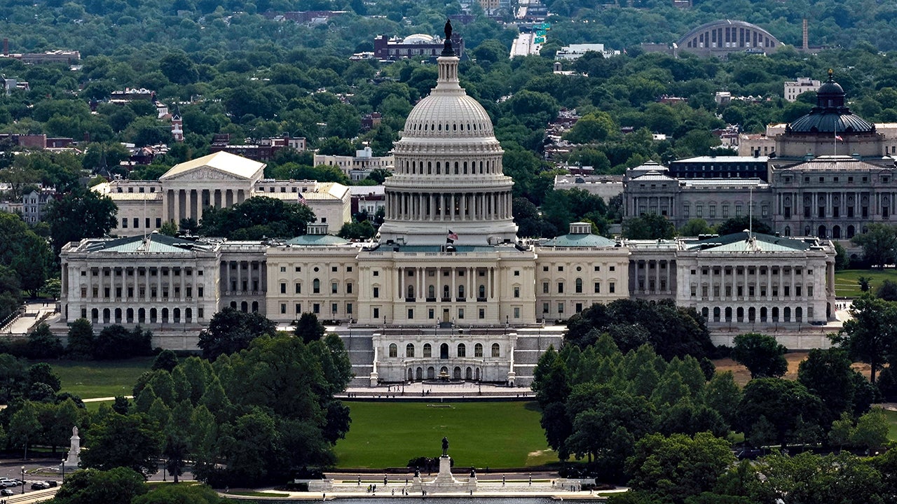 Iran war, redistricting battle lead Sunday shows