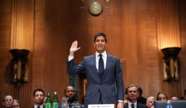 Live markets: Bitcoin continues holding pattern near $77,000 ahead of Kevin Warsh taking over at Fed