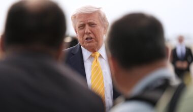 S&P 500, Nasdaq, Dow futures mixed as investors eye Trump's Hormuz plan