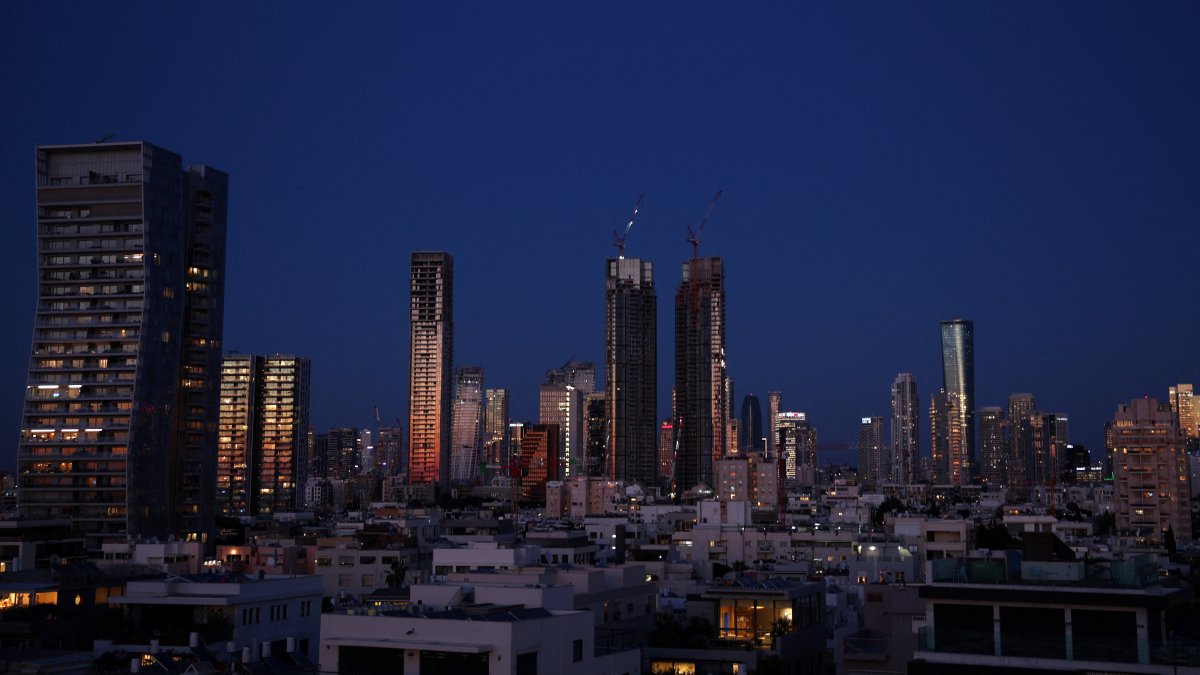 Israel risks fiscal crisis as war costs, defense demands soar
