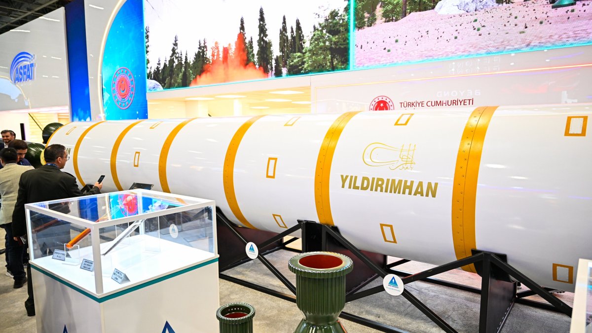 Türkiye unveils its 1st intercontinental ballistic missile