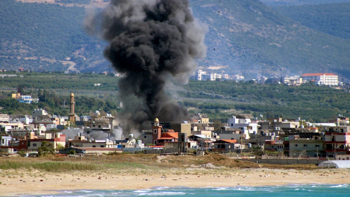 Israel pushing deeper into S. Lebanon faces Hezbollah resistance