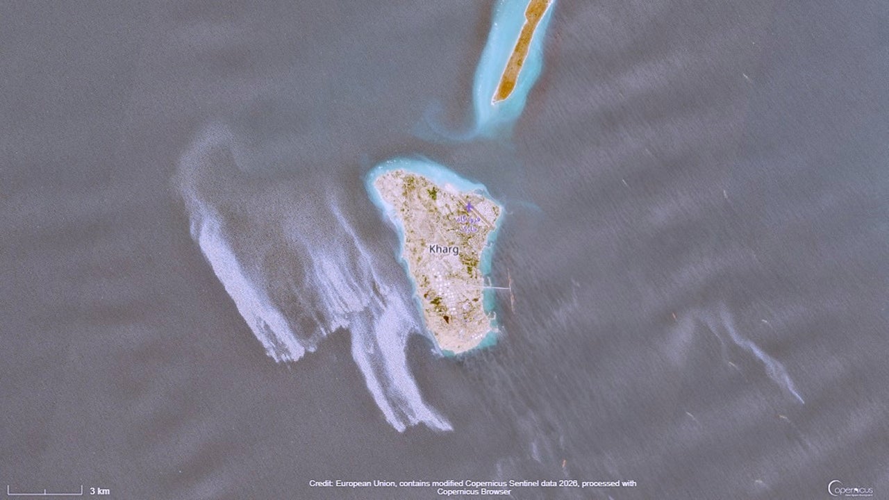 Pentagon says price tag of Iran war rising; Iranian official addresses oil spill