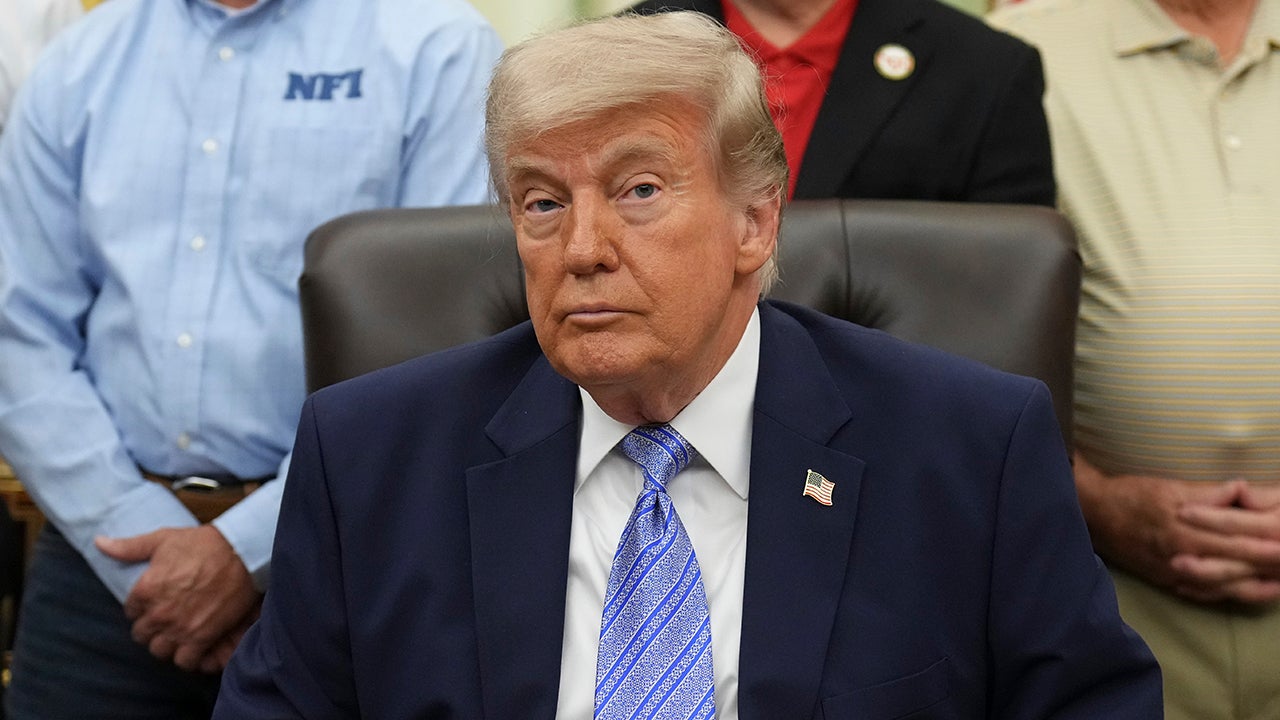 Live Updates: Trump urges no tolls in Strait of Hormuz as Iran war resolution vote delayed