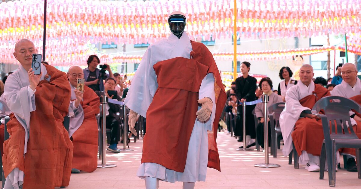 South Korea names first humanoid robot monk as it accepted the faith's vows - Tech News - Tech