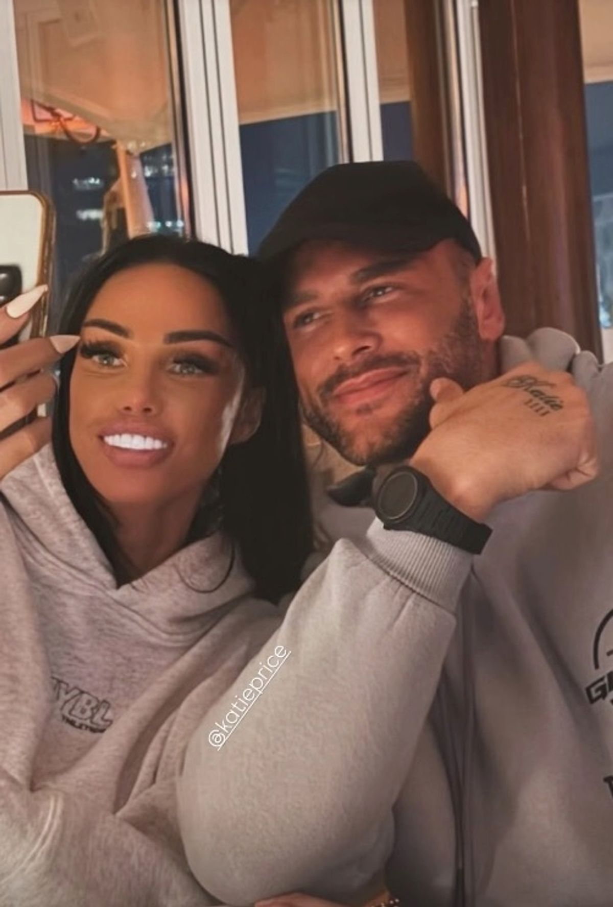 Katie is still trying to get in touch with Lee who has been 'missing' for a long time now