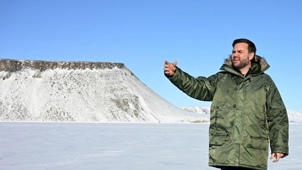 US in closely guarded talks to open new bases in Greenland