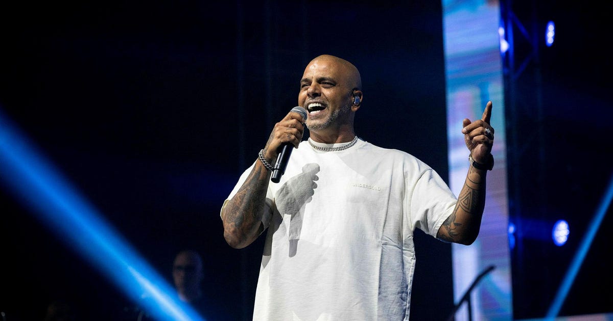 Israeli Singer Eyal Golan to Be Questioned by Police Over Decade-old Sexual Offense Allegations