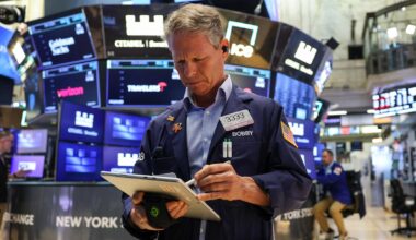 Stock market today: S&P 500 and Nasdaq rise, oil pares gains on report of US-Iran breakthrough