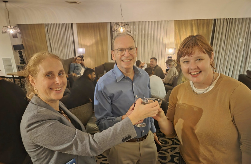 J STREET FOUNDER Jeremy Ben-Ami is flanked by Jill Jacobs of T’ruah (left) and Margo Hughes-Robinson of Partners for Progressive Israel. Ben-Ami used his platform to push divisive political resolutions, the writer charges.