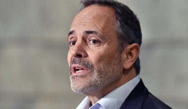 Arrest warrant recalled for former Kentucky Gov. Matt Bevin in family court case | Local News