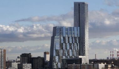 Ukrainian Drone Strikes Moscow Skyscraper, Threatens Victory Day