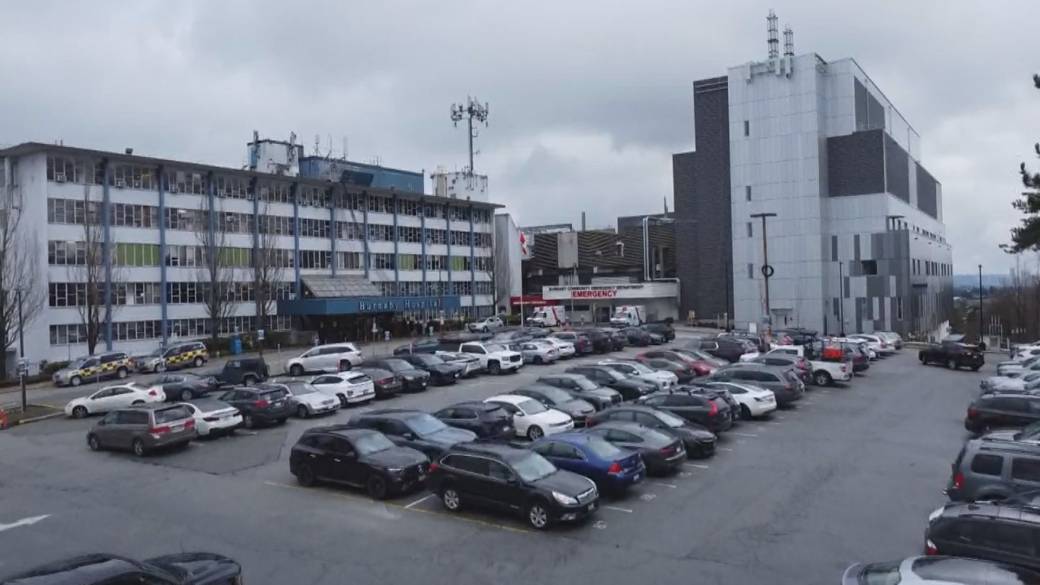 Click to play video: 'Burnaby Hospital redevelopment delayed'
