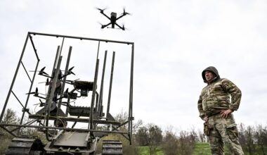 Ukraine: Drones and War Robots Working Together Are More Effective