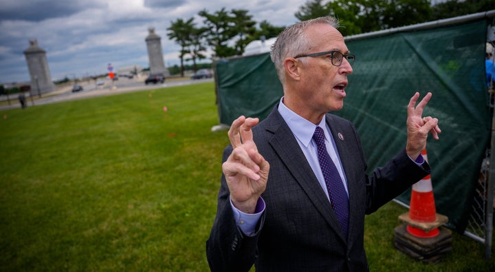 ARLINGTON, VA - MAY 14: The Lincoln Memorial and Memorial Bridge are visible as Rep. Jared Huffman (D-Calif.) the ranking member of the House Natural Resources Committee, speaks at the site of U.S. President Donald Trump's proposed triumphal arch to commemorate the country's 250th anniversary on May 14, 2026 in Arlington, Virginia. Survey work has begun for a proposed 250-foot arch informally dubbed the "Arc de Trump" that would sit in a roundabout near Memorial Bridge on the Arlington, Virginia side of the Potomac River between Arlington Cemetery and the Lincoln Memorial. 